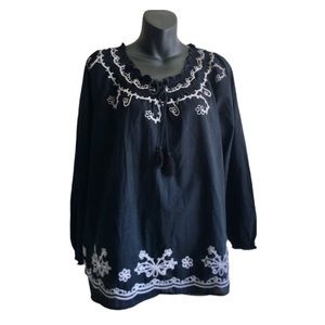 NWT Bandolin Embroideries Boho Top. Size L